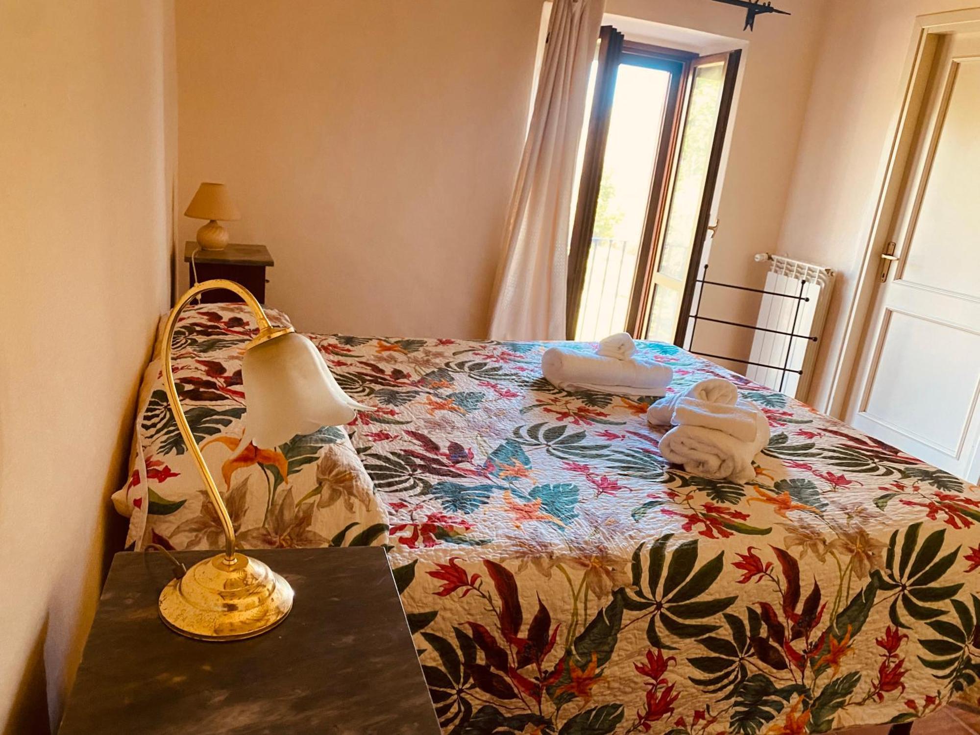 Agriturismo La Concia Джункарико Экстерьер фото
